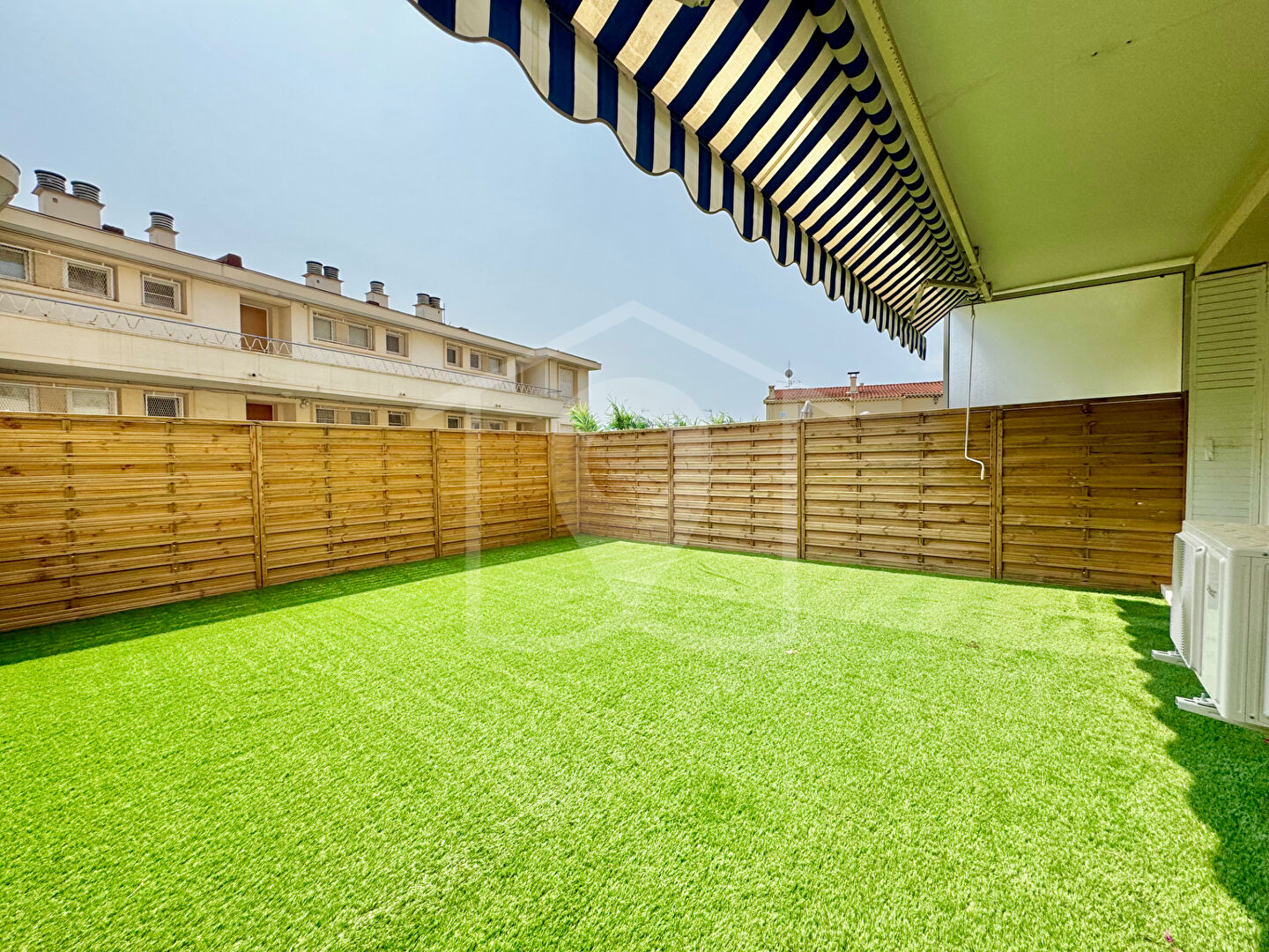 Cannes secteur Hopital 2 P 48 m2 refait a neuf