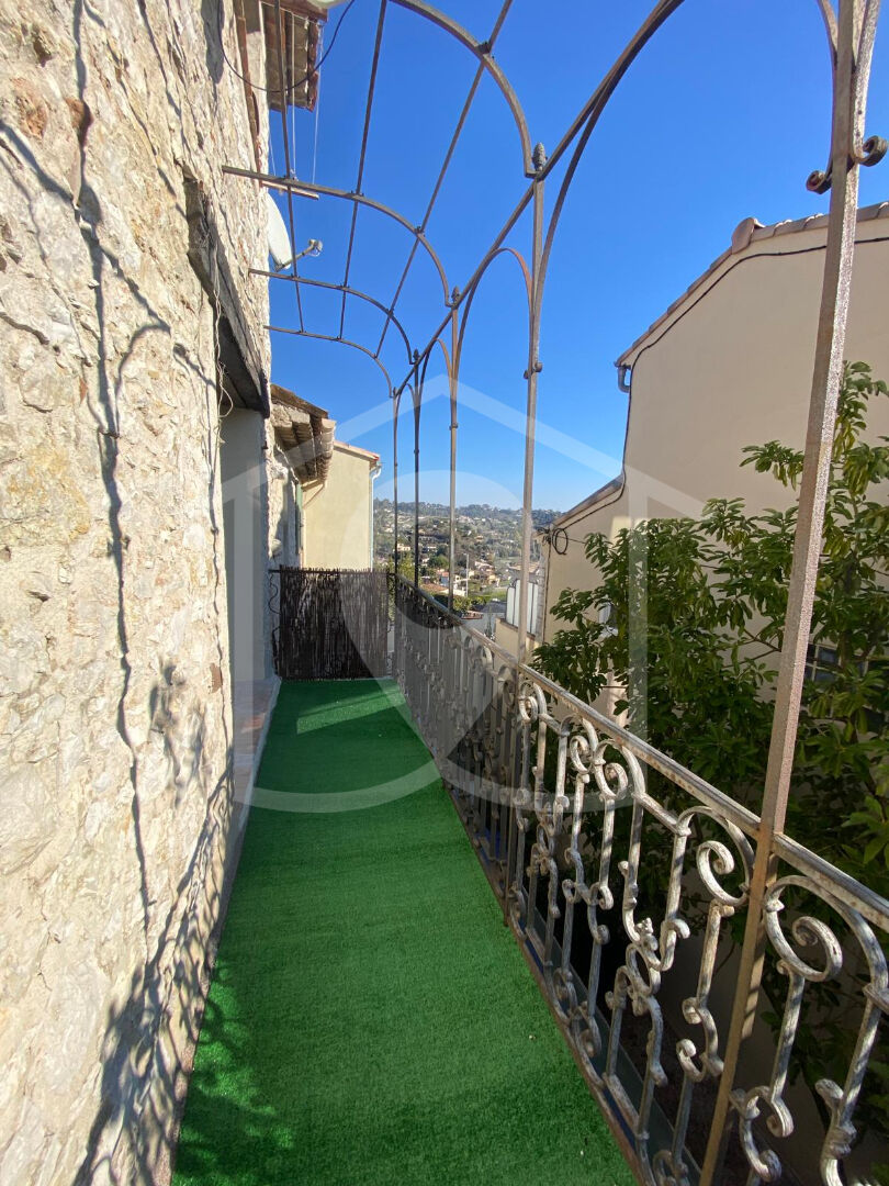 2 pièces refait à neuf – Village de La Colle sur Loup